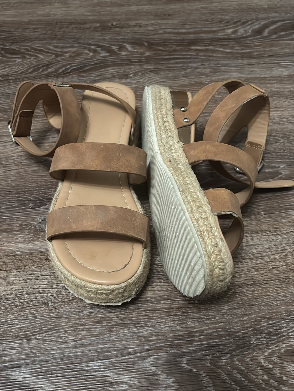 Women’s Tan Espadrille Platform Sandals